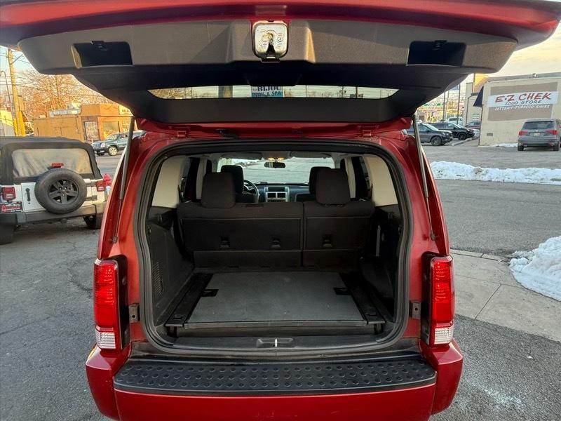 Dodge Nitro SXT 4WD 2008