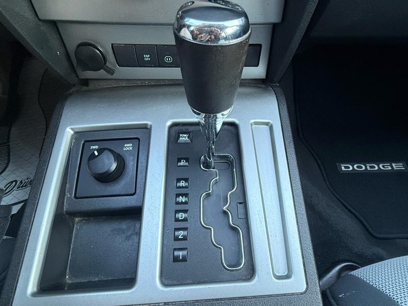 Dodge Nitro SXT 4WD 2008