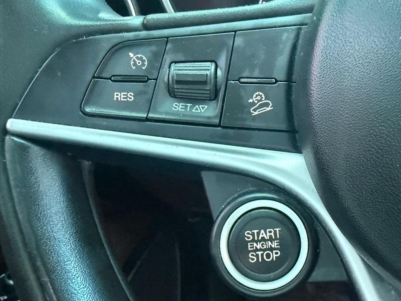 Alfa Romeo Stelvio Ti 4D SUV AWD 2018