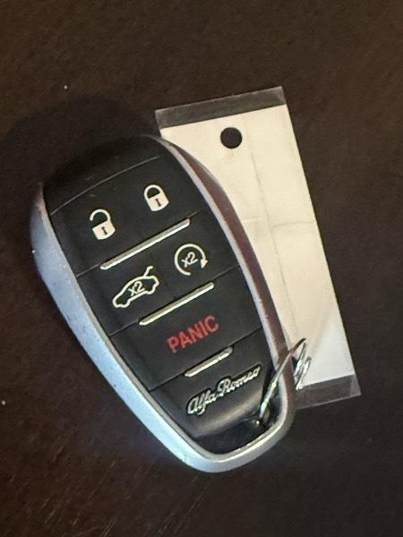 Alfa Romeo Stelvio Ti 4D SUV AWD 2018