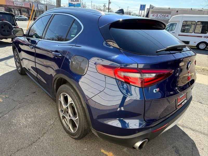 Alfa Romeo Stelvio Ti 4D SUV AWD 2018