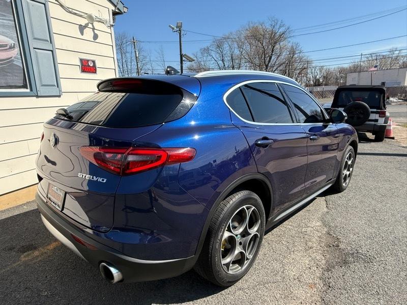 Alfa Romeo Stelvio Ti 4D SUV AWD 2018