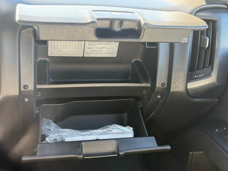 Chevrolet Silverado 3500HD 4WD Double Cab 162" Work Truck 2017