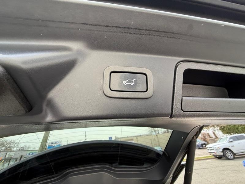 Land Rover Range Rover Velar  2019