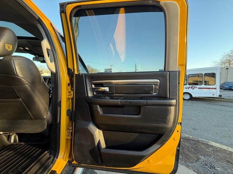 RAM 1500 Sport Crew Cab 4WD 2016