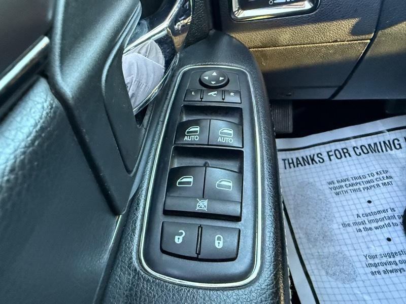 RAM 1500 Sport Crew Cab 4WD 2016