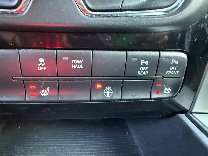 RAM 1500 Sport Crew Cab 4WD 2016