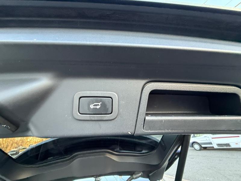 Land Rover Range Rover Velar  2021