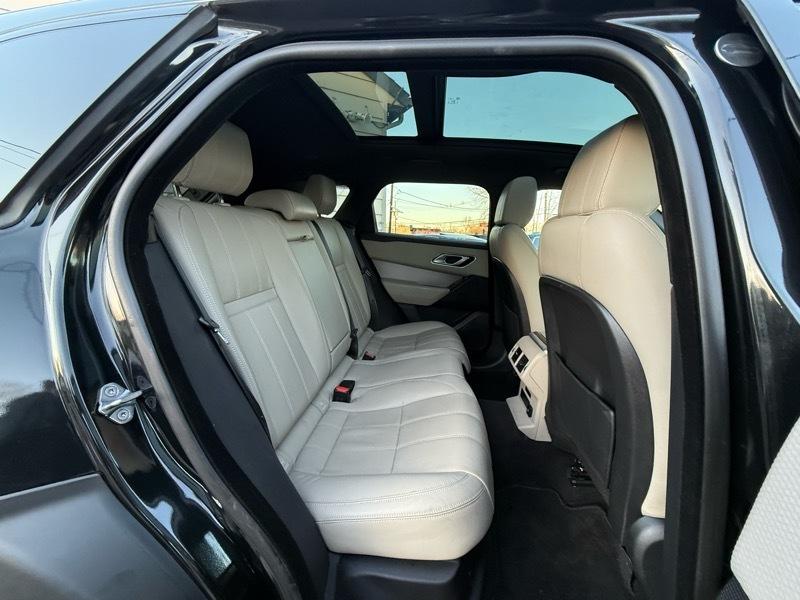 Land Rover Range Rover Velar  2021