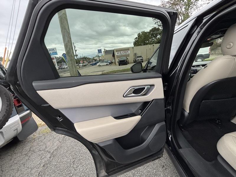 Land Rover Range Rover Velar  2021