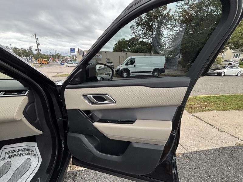 Land Rover Range Rover Velar  2021