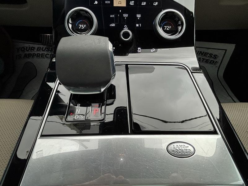 Land Rover Range Rover Velar  2021