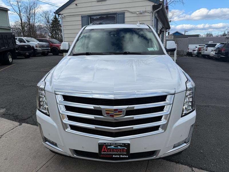 Cadillac Escalade Luxury 4D SUV 4WD 2018