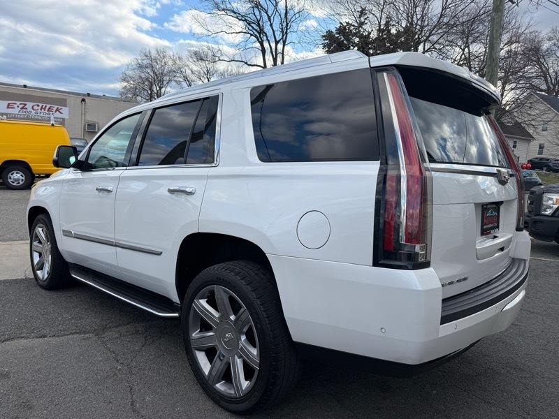 Cadillac Escalade Luxury 4D SUV 4WD 2018