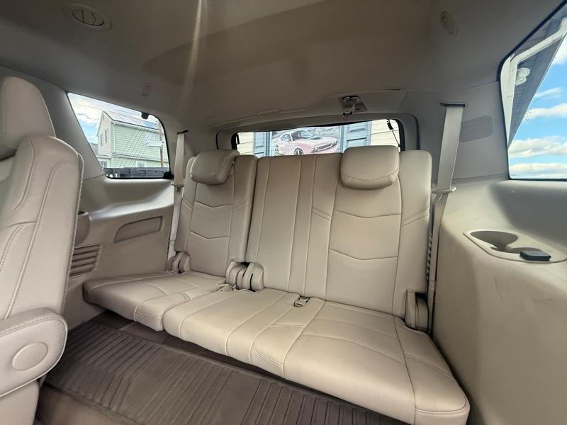 Cadillac Escalade Luxury 4D SUV 4WD 2018