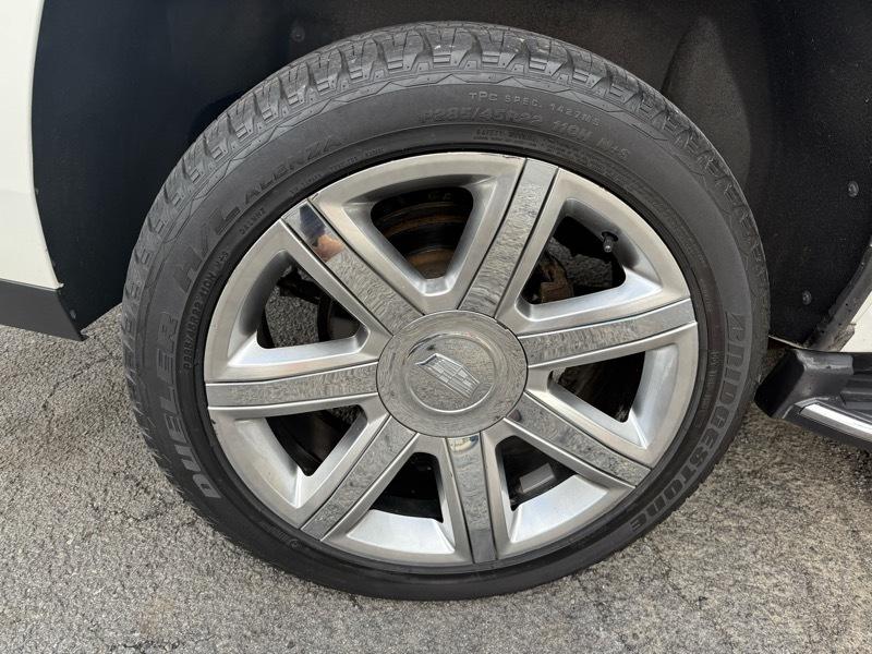 Cadillac Escalade Luxury 4D SUV 4WD 2018