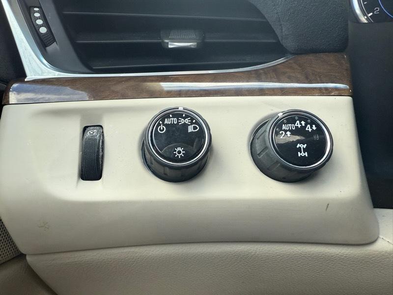 Cadillac Escalade Luxury 4D SUV 4WD 2018