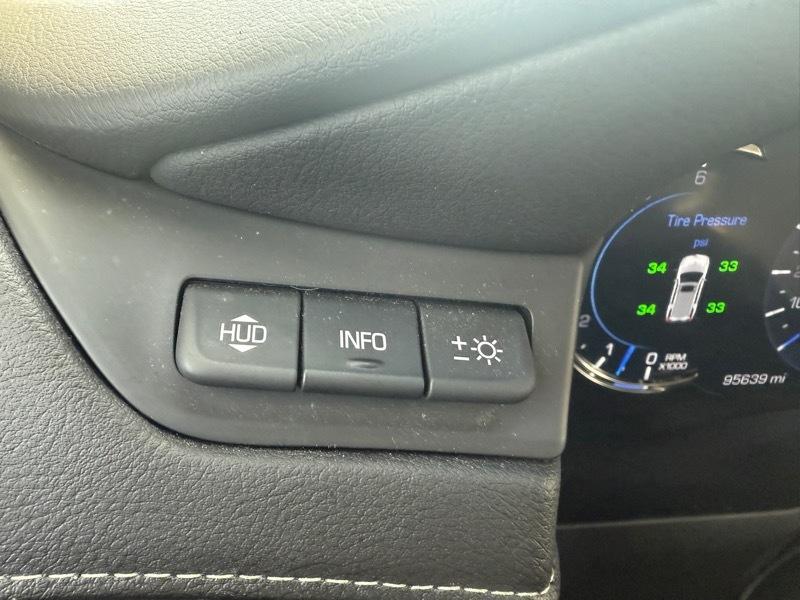 Cadillac Escalade Luxury 4D SUV 4WD 2018