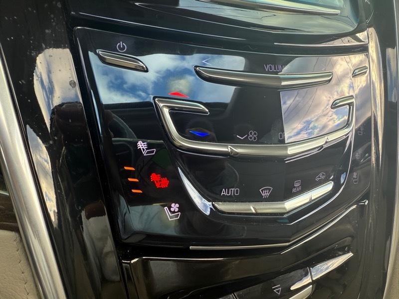 Cadillac Escalade Luxury 4D SUV 4WD 2018