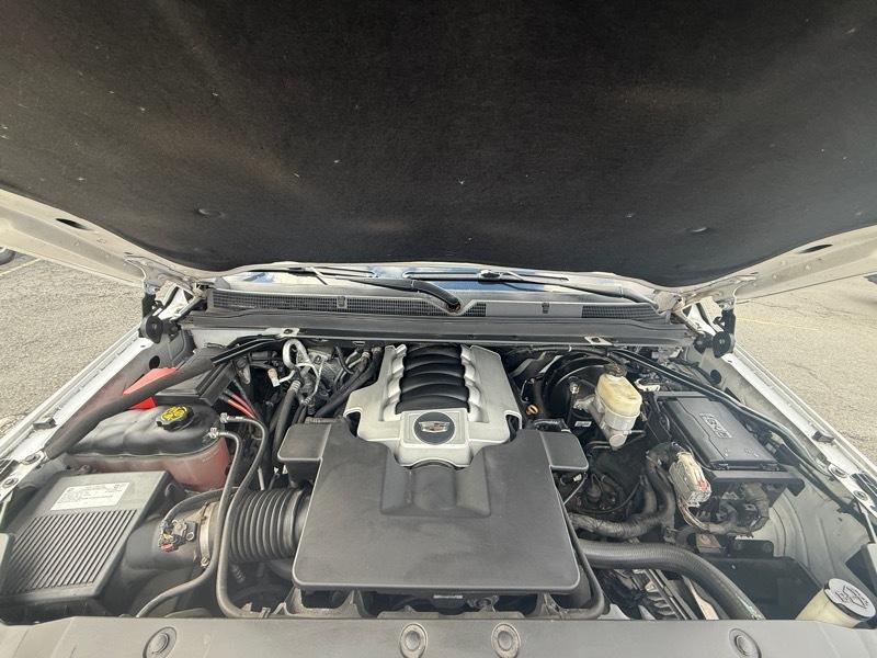 Cadillac Escalade Luxury 4D SUV 4WD 2018