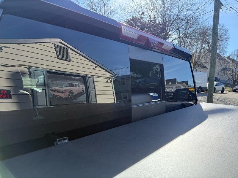 GMC Sierra 1500 Denali Crew Cab 4WD SWB 2023