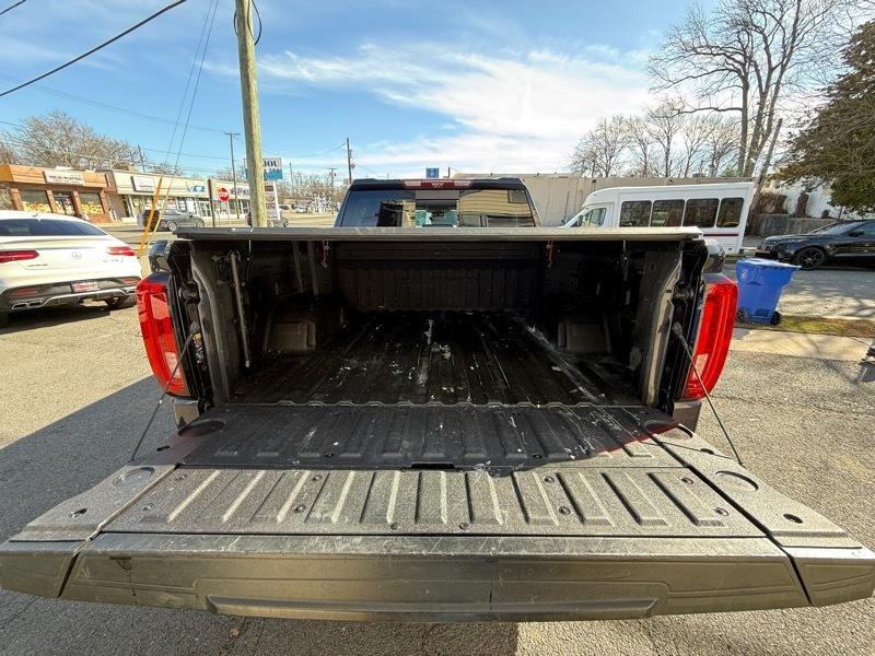 GMC Sierra 1500 Denali Crew Cab 4WD SWB 2023