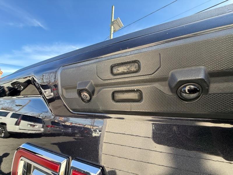 GMC Sierra 1500 Denali Crew Cab 4WD SWB 2023