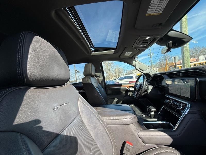 GMC Sierra 1500 Denali Crew Cab 4WD SWB 2023