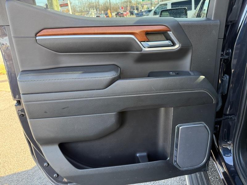 GMC Sierra 1500 Denali Crew Cab 4WD SWB 2023