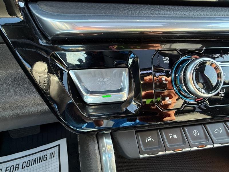 GMC Sierra 1500 Denali Crew Cab 4WD SWB 2023