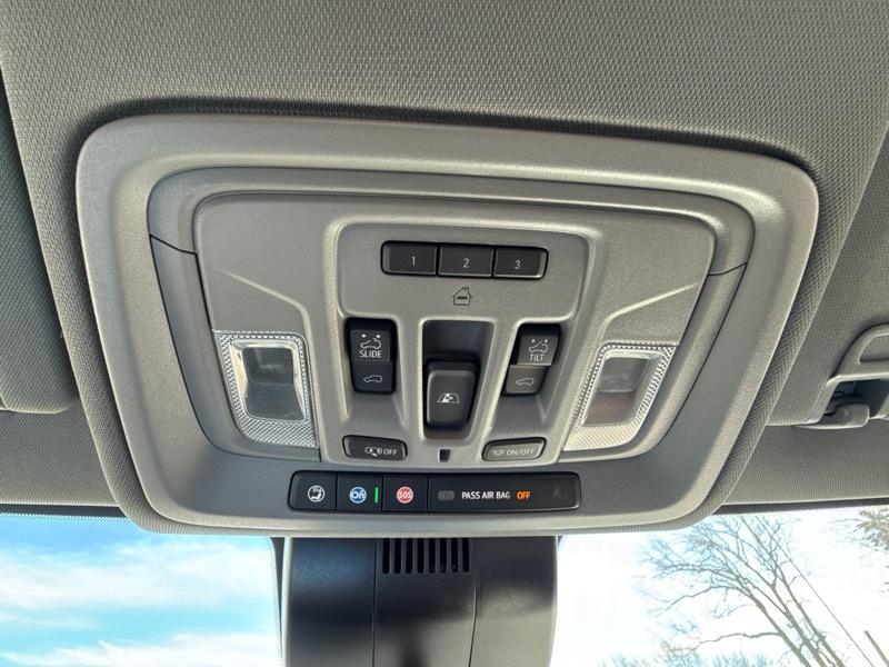 GMC Sierra 1500 Denali Crew Cab 4WD SWB 2023