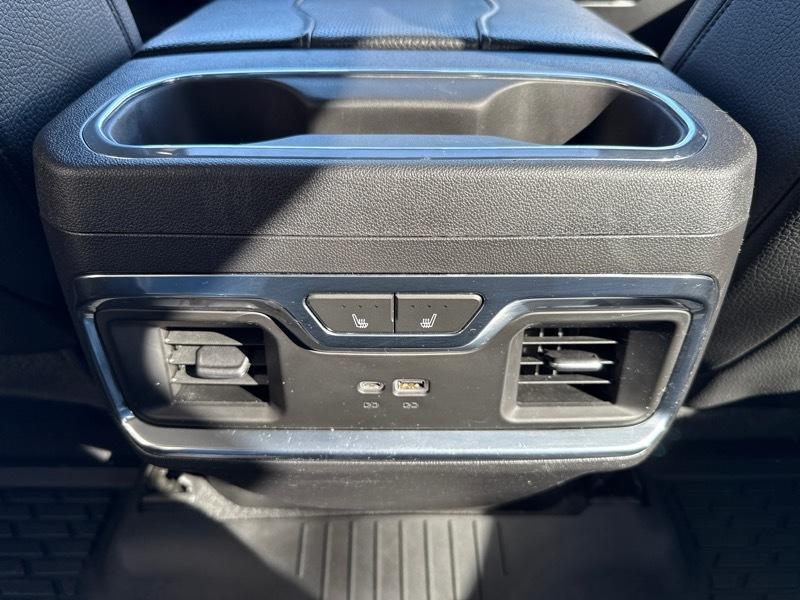 GMC Sierra 1500 Denali Crew Cab 4WD SWB 2023