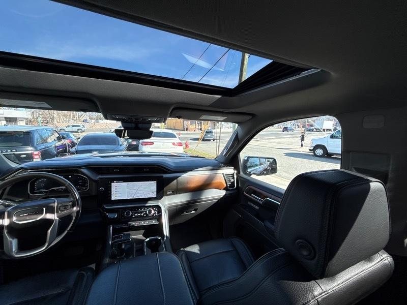 GMC Sierra 1500 Denali Crew Cab 4WD SWB 2023