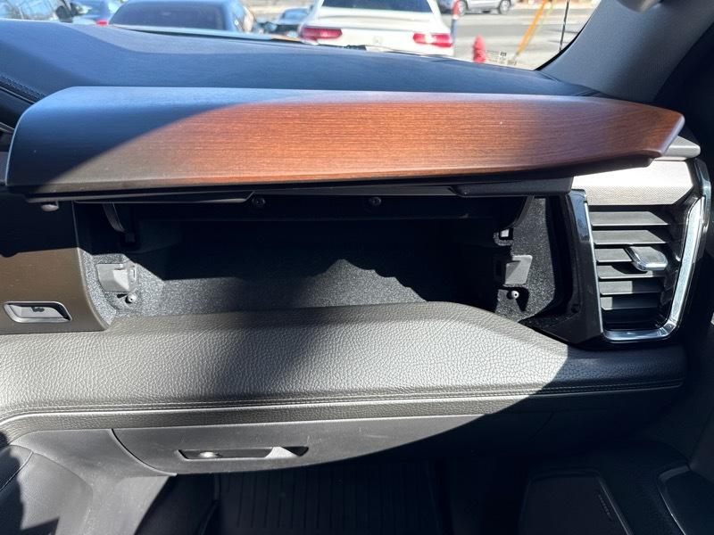 GMC Sierra 1500 Denali Crew Cab 4WD SWB 2023