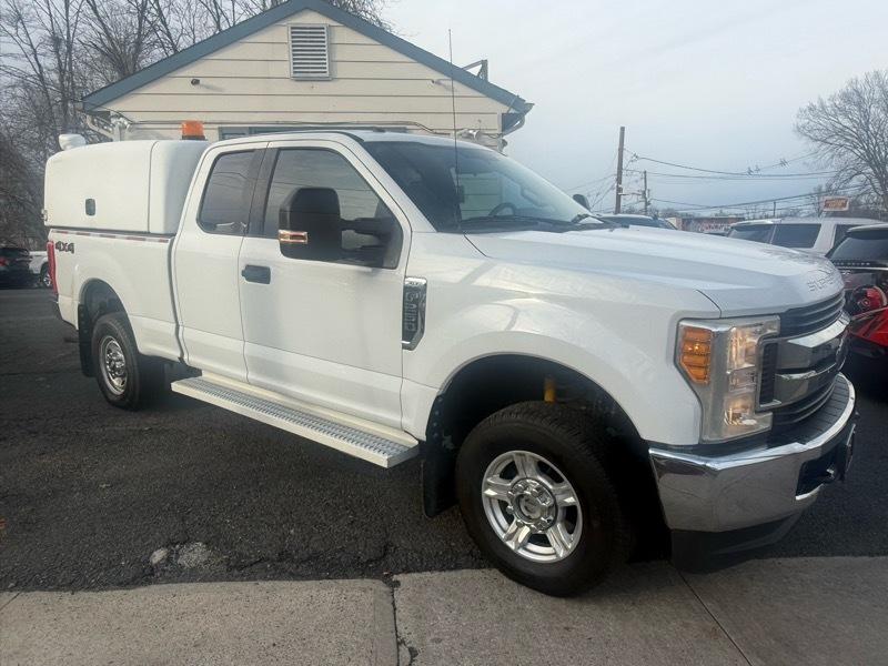 Ford F-250 SD Lariat SuperCab Long Bed 4WD 2017