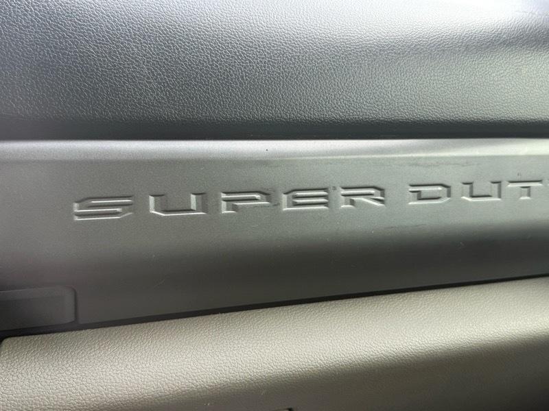 Ford F-250 SD Lariat SuperCab Long Bed 4WD 2017