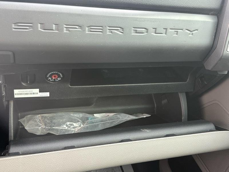 Ford F-250 SD Lariat SuperCab Long Bed 4WD 2017