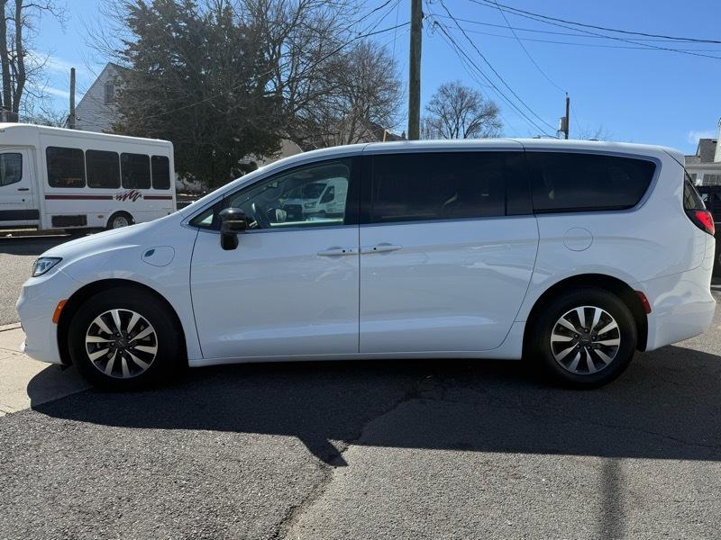 Chrysler Pacifica  2024