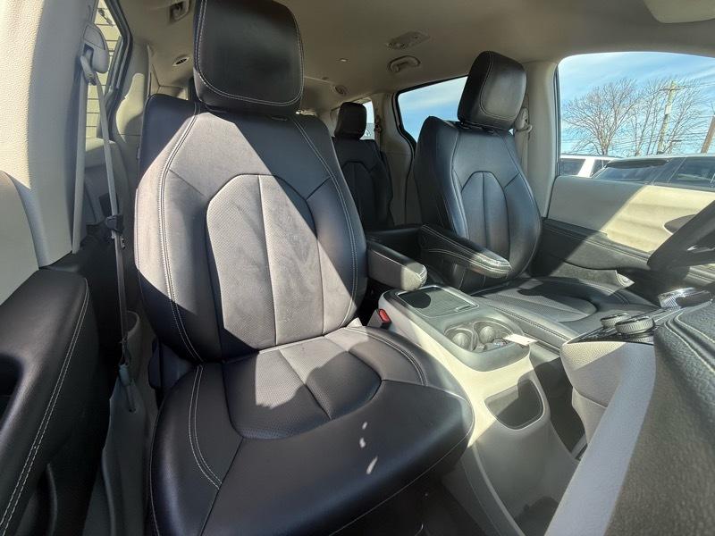 Chrysler Pacifica  2024