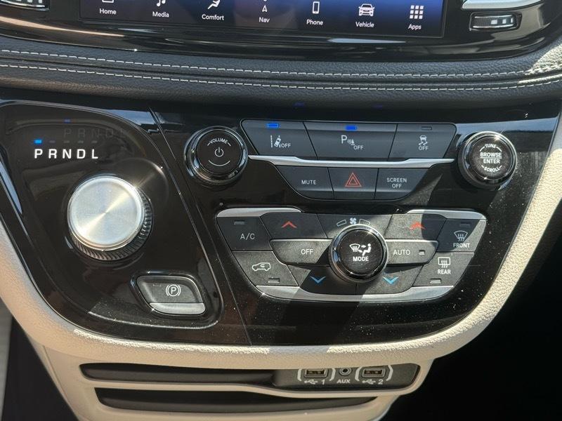 Chrysler Pacifica  2024