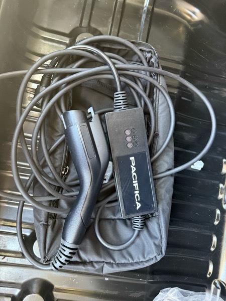 Chrysler Pacifica  2024