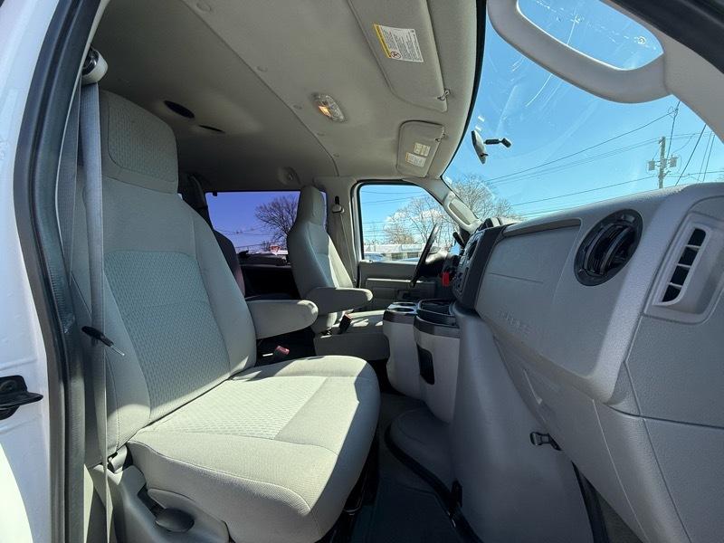 Ford Econoline  2014