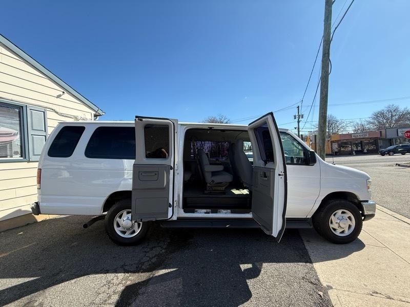 Ford Econoline  2014