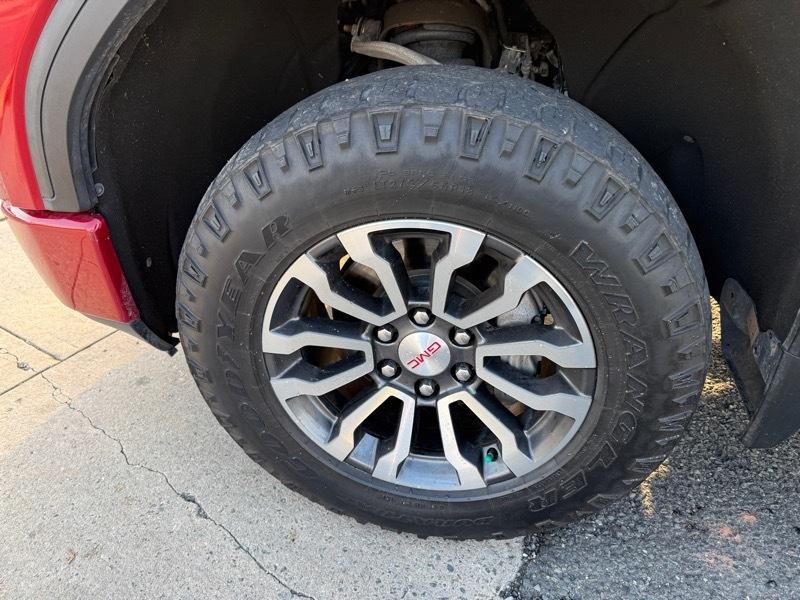 GMC Sierra 1500 AT4 Crew Cab 4WD SWB 2021