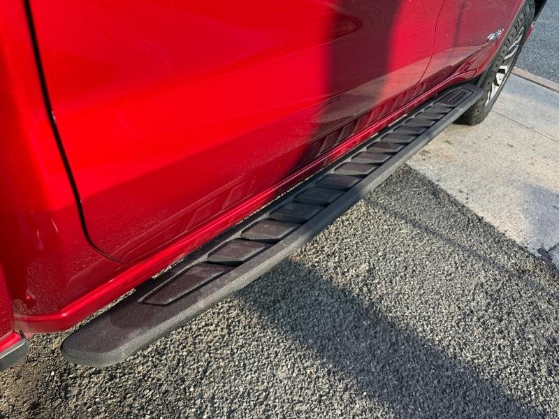 GMC Sierra 1500 AT4 Crew Cab 4WD SWB 2021