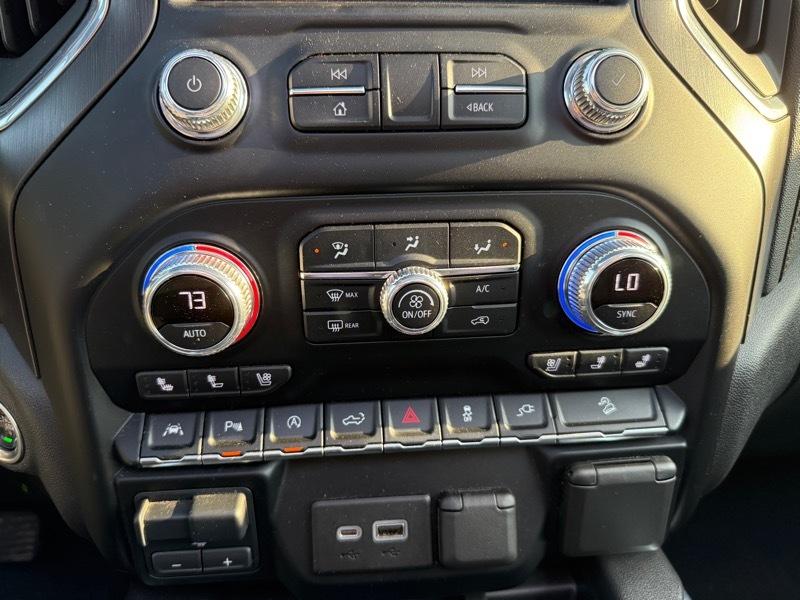 GMC Sierra 1500 AT4 Crew Cab 4WD SWB 2021