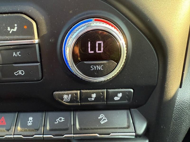 GMC Sierra 1500 AT4 Crew Cab 4WD SWB 2021