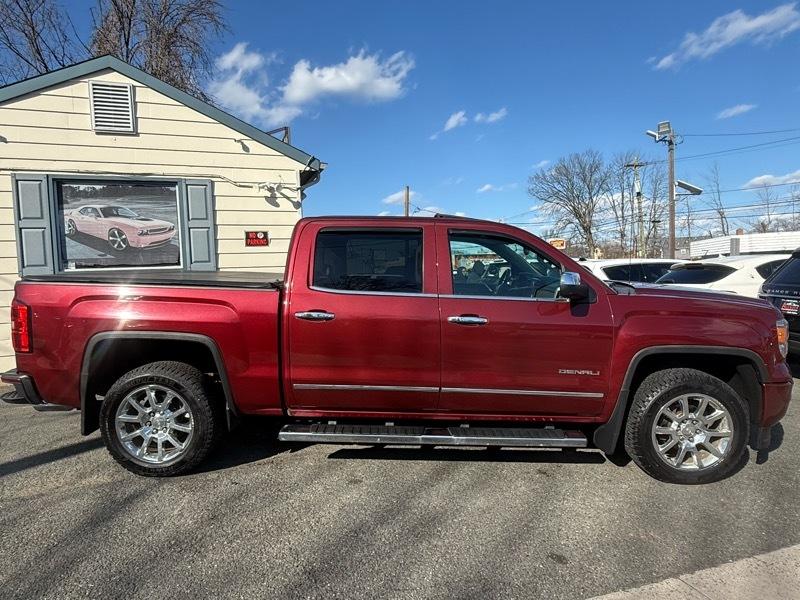 GMC Sierra 1500 Denali Crew Cab 4WD 2015