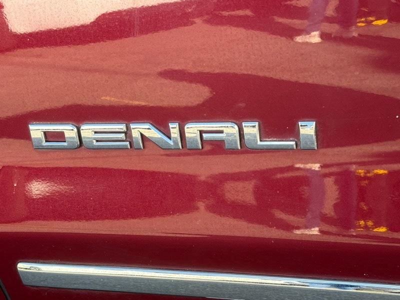 GMC Sierra 1500 Denali Crew Cab 4WD 2015