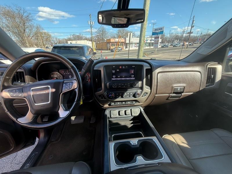 GMC Sierra 1500 Denali Crew Cab 4WD 2015